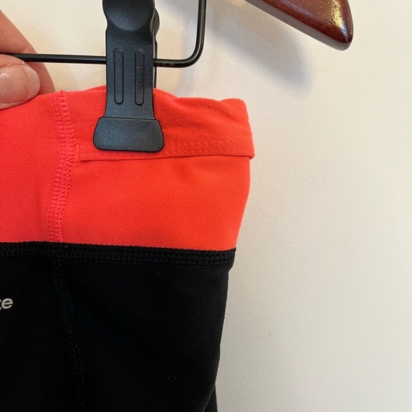 Adidas Black and pink Athletic Leggings size small - Picture 3 of 6